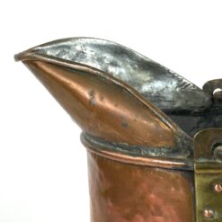 Varinė ąsočio formos skėtinė su žalvario detalėmis 35x27x36,5 cm