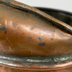 Varinė ąsočio formos skėtinė su žalvario detalėmis 35x27x36,5 cm