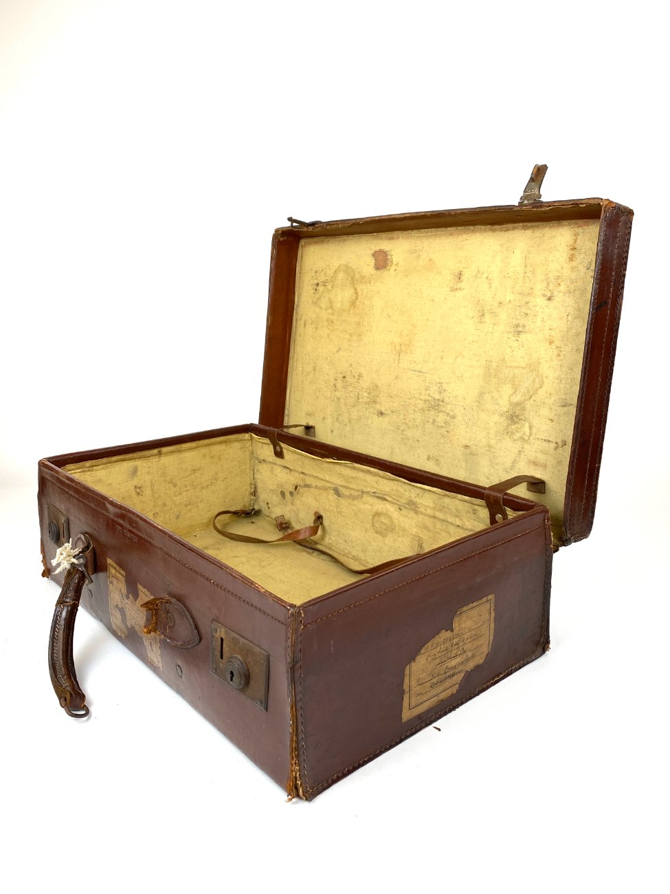 DR0311-lagaminai-10 Senovinis odinis lagaminas restauracijai 34,5x56x17 cm