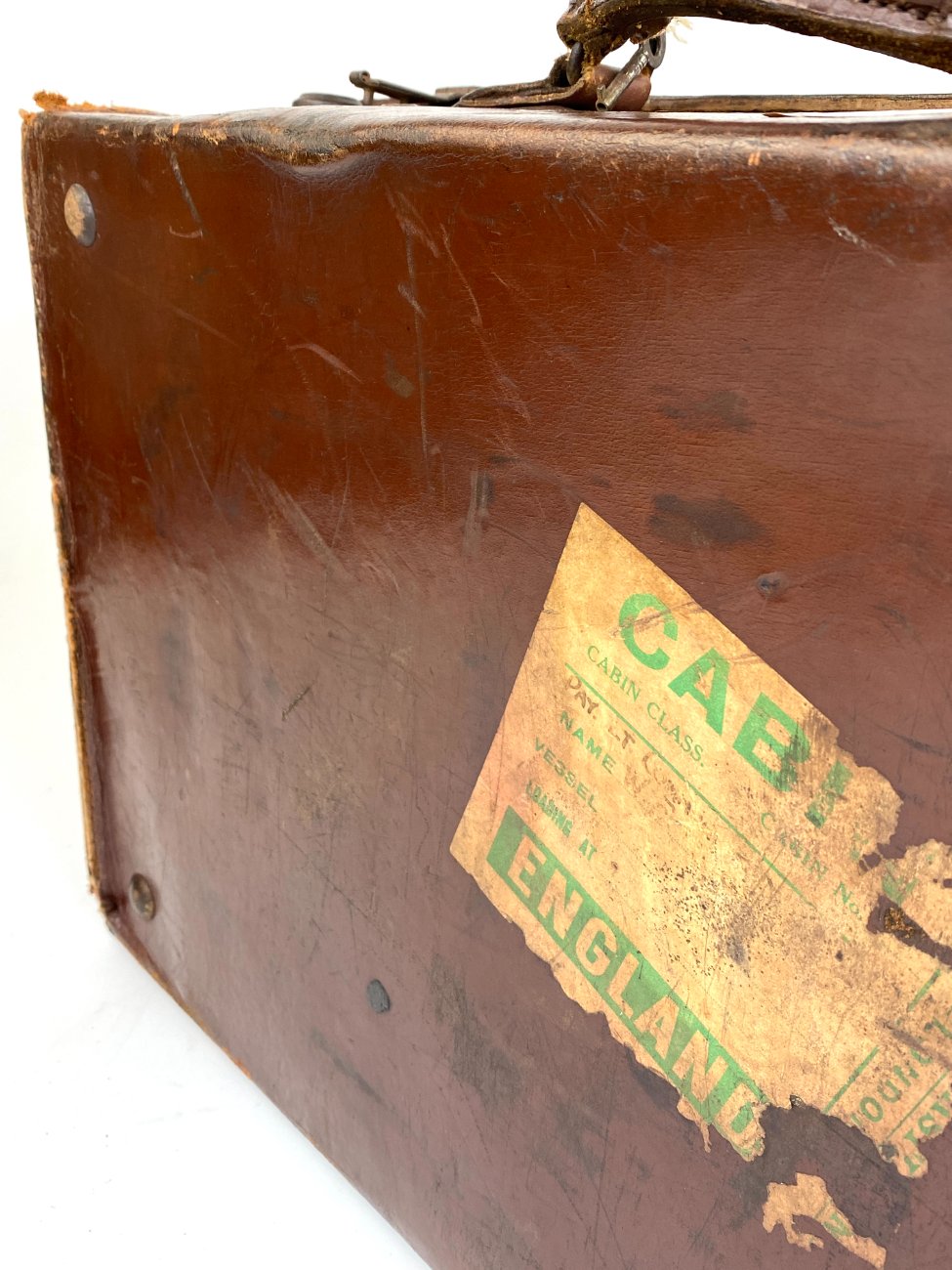 DR0311-lagaminai-15 Senovinis odinis lagaminas restauracijai 34,5x56x17 cm