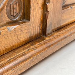 Ąžuolinė jūriniais motyvais drožinėta komoda 45x103x68 cm