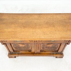 Ąžuolinė jūriniais motyvais drožinėta komoda 45x103x68 cm