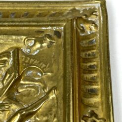 Pakabinamas žalvarinis bareljefas su šokių scena “Tout à la joie” 1,5×22,5×17,5 cm