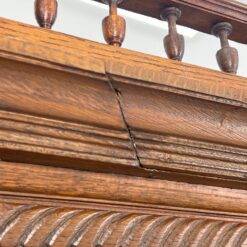 Senovinis ąžuolinis drožinėtas bufetas su stiklinėmis durimis 46x110x249 cm