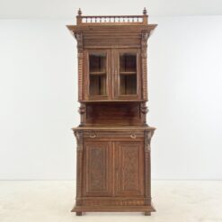 Senovinis ąžuolinis drožinėtas bufetas su stiklinėmis durimis 46x110x249 cm
