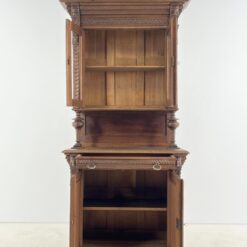 Senovinis ąžuolinis drožinėtas bufetas su stiklinėmis durimis 46x110x249 cm