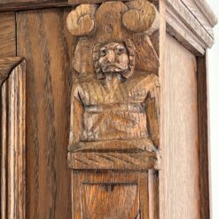 Senovinis ąžuolinis drožinėtas bufetas su stiklinėmis durimis 46x110x249 cm