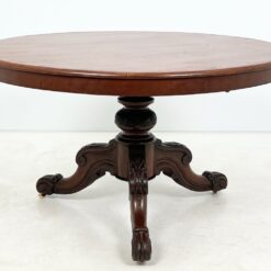 Senovinis apvalus raudonmedžio valgomojo stalas su ratukais 125x125x76 cm