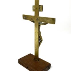 Pastatomas žalvarinis kryžius ant ąžuolinio postamento 8x16x28 cm