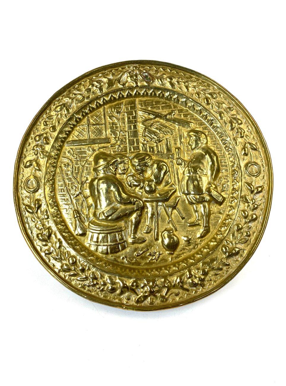 DR0336-interjero-ir-apdailos-detales-1 Žalvarinis bareljefas su smuklės scena 1,5x31x31 cm