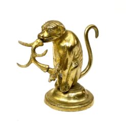 Žalvarinė beždžionės su gėle burnoje statulėlė 8,5×4,5×7,5 cm