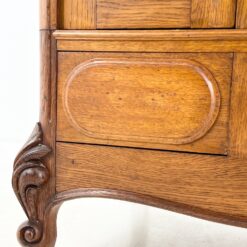 Barokinio stiliaus ąžuolinė rūbų spinta 60x150x241 cm