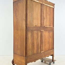 Barokinio stiliaus ąžuolinė rūbų spinta 60x150x241 cm