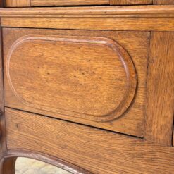 Barokinio stiliaus ąžuolinė rūbų spinta 60x150x241 cm