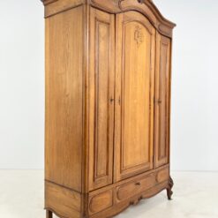 Barokinio stiliaus ąžuolinė rūbų spinta 60x150x241 cm