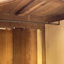 Barokinio stiliaus ąžuolinė rūbų spinta 60x150x241 cm