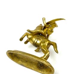 Žalvarinė raitelio su kardu statulėlė 6,5×4,5×7,5 cm