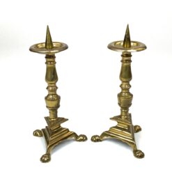 Žalvarinės trikojės žvakidės 2 vnt. komplektas 10x11x23 cm