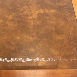 Riešutmedžio penkių stalčių rašomasis stalas odiniu stalviršiumi 71×150,5×75,5 cm