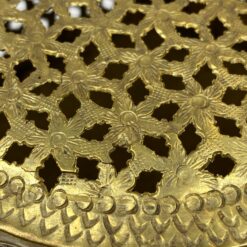 Indiška žalvarinė ažūrinė apvalios formos dėžutė 13,5×13,5×10,5 cm