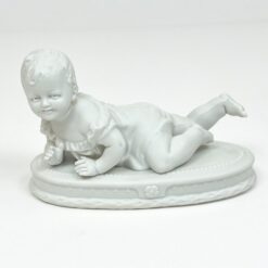 Porcelianinė kūdikio statula 8x17x10,5 cm