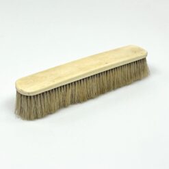 Kaulo imitacijos plastikinis rūbų šepetys su natūraliais šeriais 17x3x4 cm