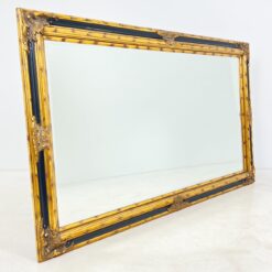 Vertikaliai arba horizontaliai kabinamas veidrodis aukso spalvos rėme 5,5x226x126,5 cm