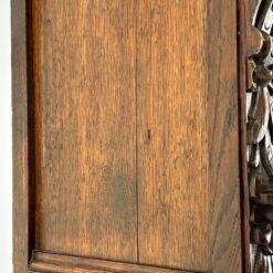 Senovinis ąžuolinis augalų motyvais drožinėtas dviejų dalių bufetas 53x152x242 cm