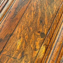 Senovinis ąžuolinis augalų motyvais drožinėtas dviejų dalių bufetas 53x152x242 cm