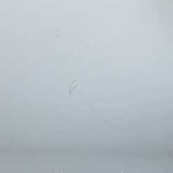 Metalinis staliukas tamsinto stiklo veidrodiniu stalviršiumi 63x63x48,5 cm