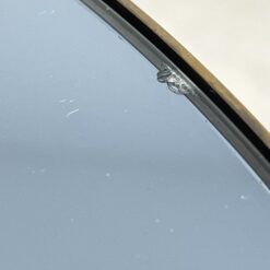 Metalinis staliukas tamsinto stiklo veidrodiniu stalviršiumi 63x63x48,5 cm