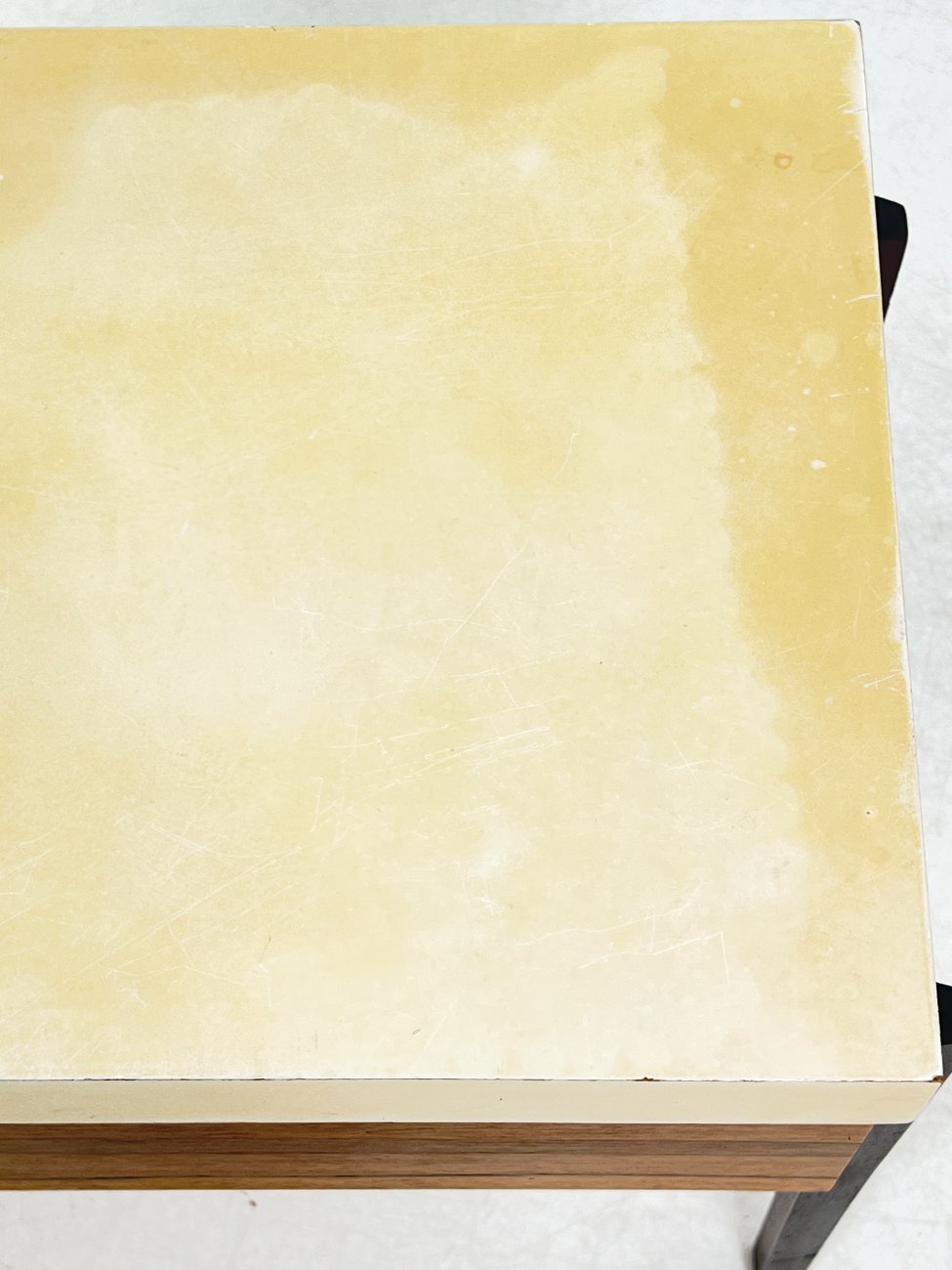 DR0381-stalai-12 Vintažinis siuvėjo staliukas 32,5×58,5×50 cm