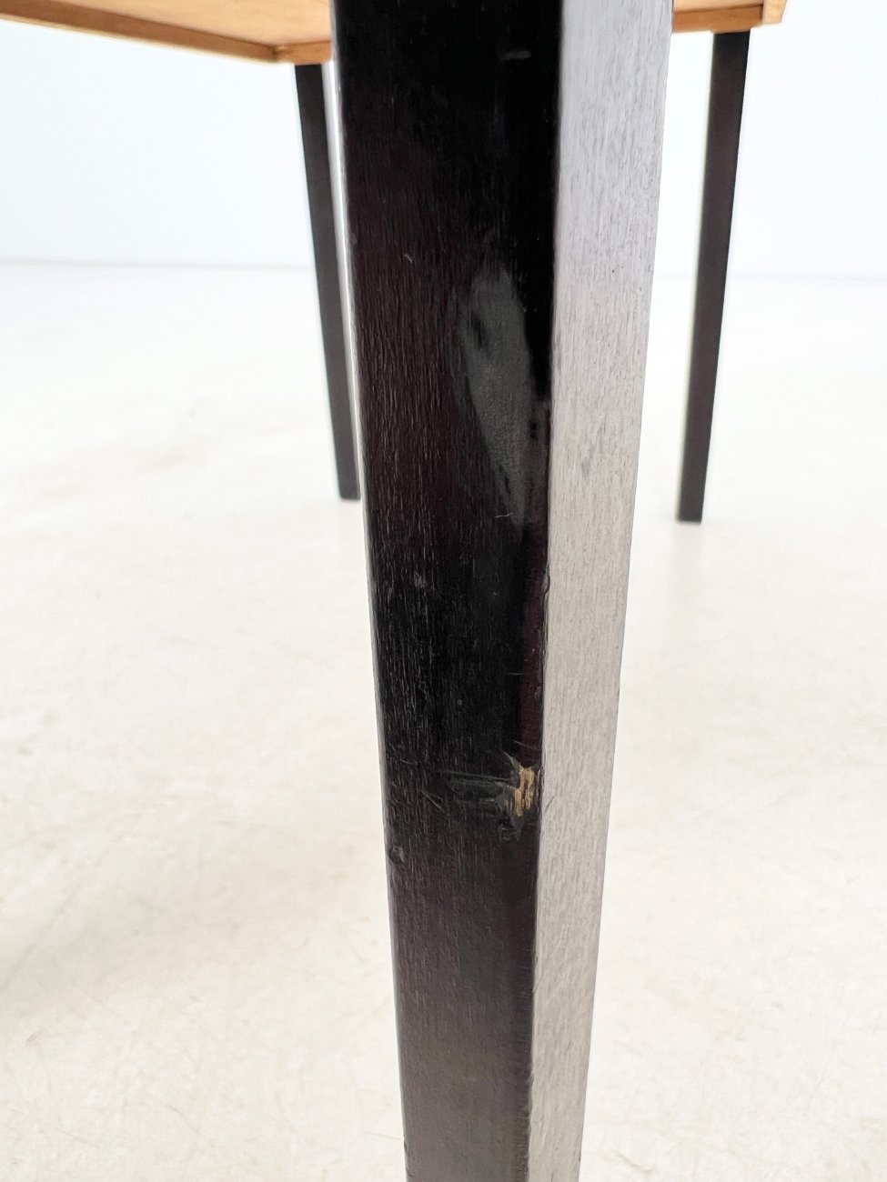 DR0381-stalai-15 Vintažinis siuvėjo staliukas 32,5×58,5×50 cm