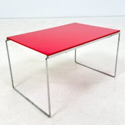 Vintažinis metalinis staliukas plastikiniu stalviršiumi 33x49x29 cm