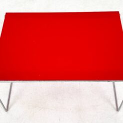 Vintažinis metalinis staliukas plastikiniu stalviršiumi 33x49x29 cm