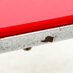 Vintažinis metalinis staliukas plastikiniu stalviršiumi 33x49x29 cm