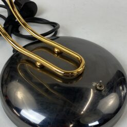 Vintažinis metalinis stalinis šviestuvas reguliuojamo kampo gaubtu 58×22,5×47 cm