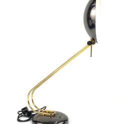 Vintažinis metalinis stalinis šviestuvas reguliuojamo kampo gaubtu 58×22,5×47 cm