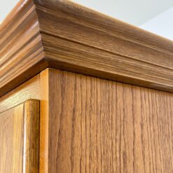 Ąžuolinė penkių durų rūbų spinta su veidrodžiu 65x262x205,5 cm