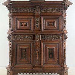 Ąžuolinė drožinėta XIX a. pr. komoda 82x194x197 cm