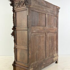 Ąžuolinė drožinėta XIX a. pr. komoda 82x194x197 cm