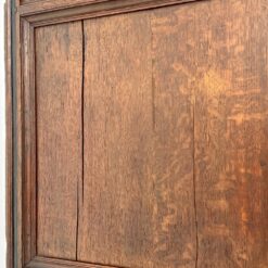 Ąžuolinė drožinėta XIX a. pr. komoda 82x194x197 cm