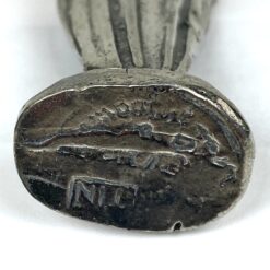 Miniatiūrinė metalinė Švč. Mergelės Marijos statulėlė 1,5×2,5×8 cm