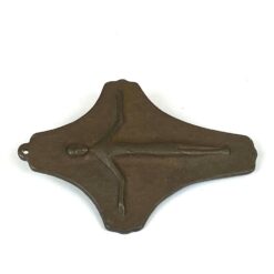 Bronzinis pakabinamas kryžius 1×7,5×11 cm