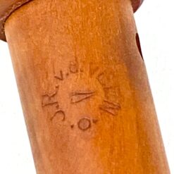 Olandiška J.R. van der Veen fleita su valymo šepečiu ir dėklu 33x3x3 cm