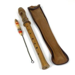 Olandiška J.R. van der Veen fleita su valymo šepečiu ir dėklu 33x3x3 cm