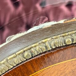 Liudviko XV laikotarpio stiliaus vitrina su žalvario apdailomis 45x91x162 cm