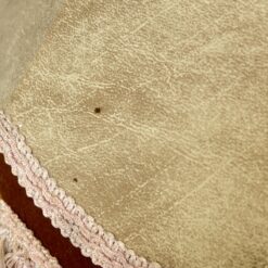 Žalvarinis toršeras – akmeninis staliukas 63x63x175 cm