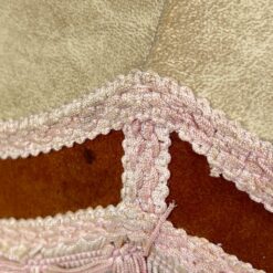 Žalvarinis toršeras – akmeninis staliukas 63x63x175 cm