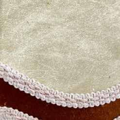 Žalvarinis toršeras – akmeninis staliukas 63x63x175 cm